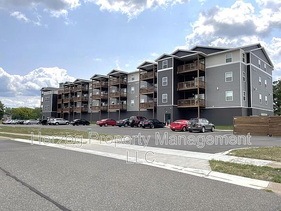 2nd image of 601 17th Ave SW APT 104