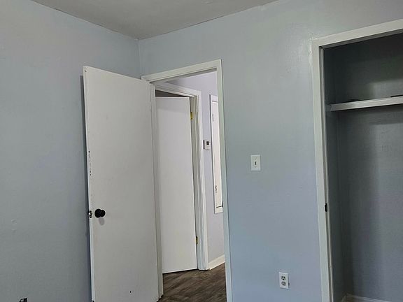 2nd image of 7 Azalea Ave APT L