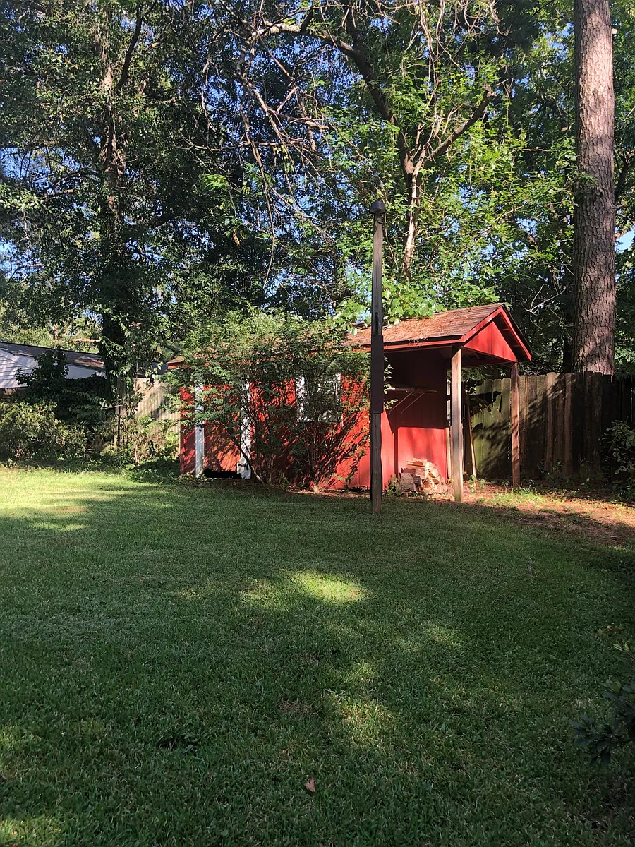 Building Photo - 844 Lake Terrace Dr