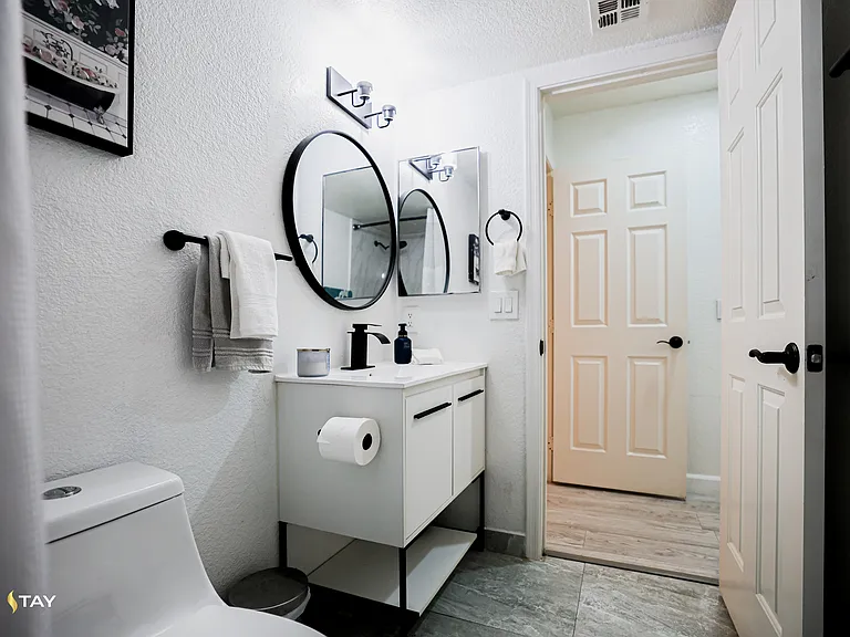 1505 N Center St #220 — Photo 16
