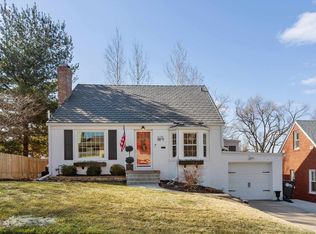5615 Pine St, Omaha, NE 68106