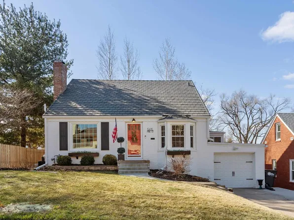 5615 Pine St, Omaha, NE 68106
