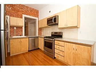 413 Greenwich St photo 1