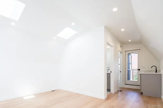 3rd floor living space