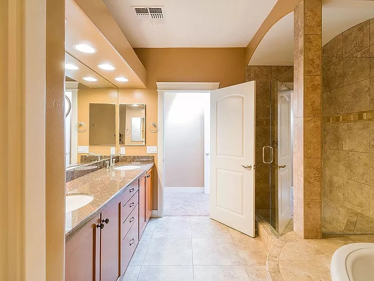 2608 E Turney Ave #3 — Photo 13