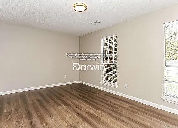 2nd image of 1226 Regal Heights Dr