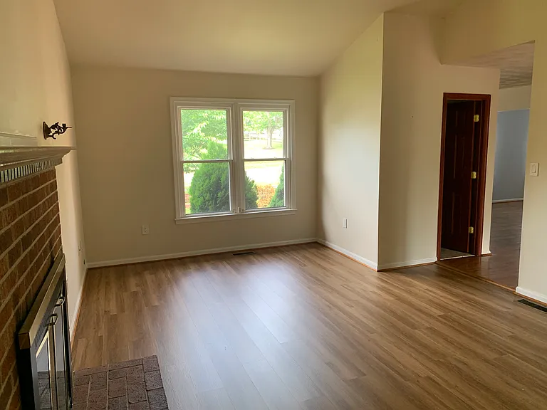 Second View of Livingroom