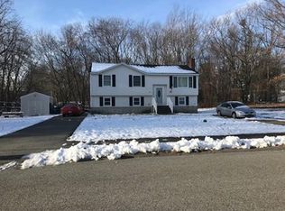 10 Sesame St, Tewksbury, MA 01876