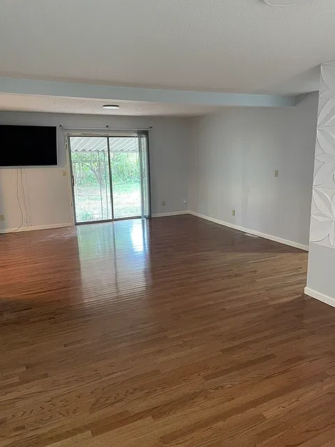 3 bed, 1114 sqft, $1,295 — Photo 1