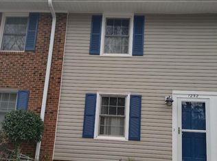 1252 Donaldson Ct, Cary, NC 27511
