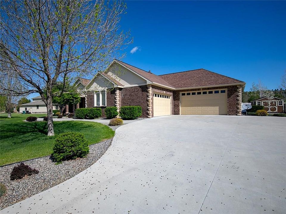 1st image of 3965 Woodcreek Dr