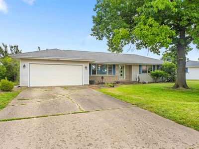 6410 N Greenmont Rd, Peoria, IL, 61614