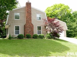 810 W Wonderview Dr, Dunlap, IL 61525