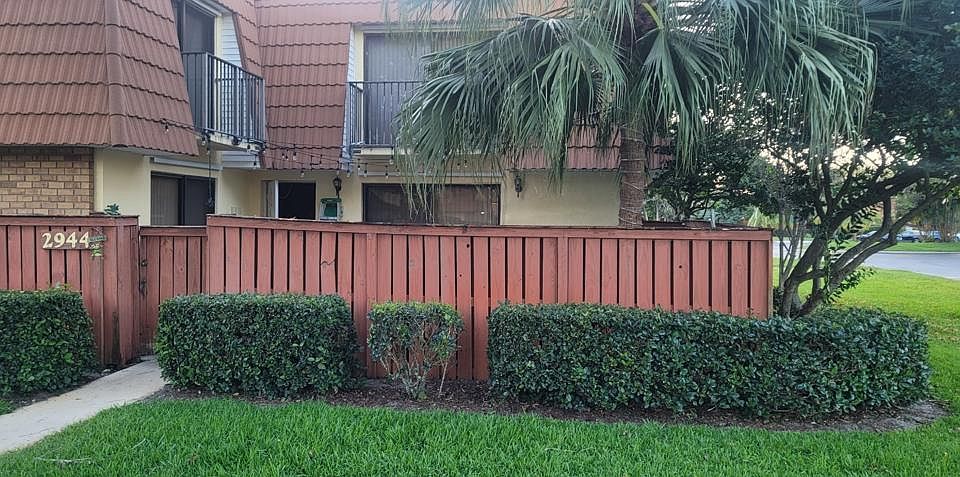1st image of 2944 SW 12th St