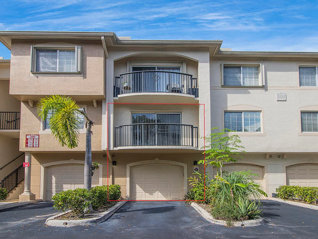 2 bed, 2.0 bath, 1107 sqft, $2,500 — Photo 1