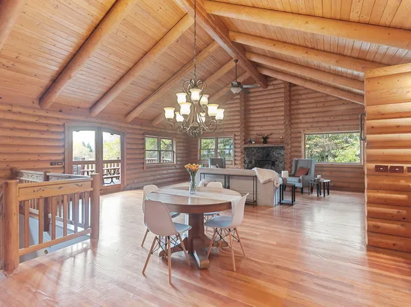 151 N Kubli Rd, Grants Pass, OR 97527