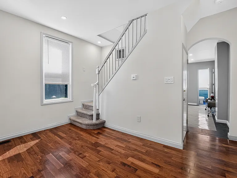 3445 Harwell Ave — Photo 6