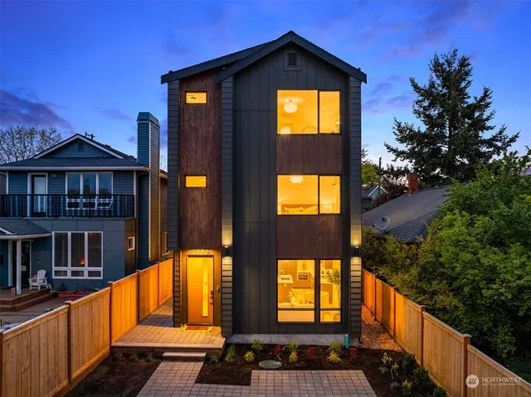 2113 6th Avenue W, Seattle, WA 98119