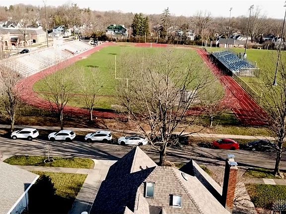2nd image of 120 Dellwood Ave