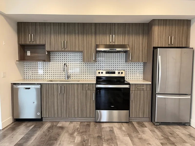 320 Mills Rd — Photo 1