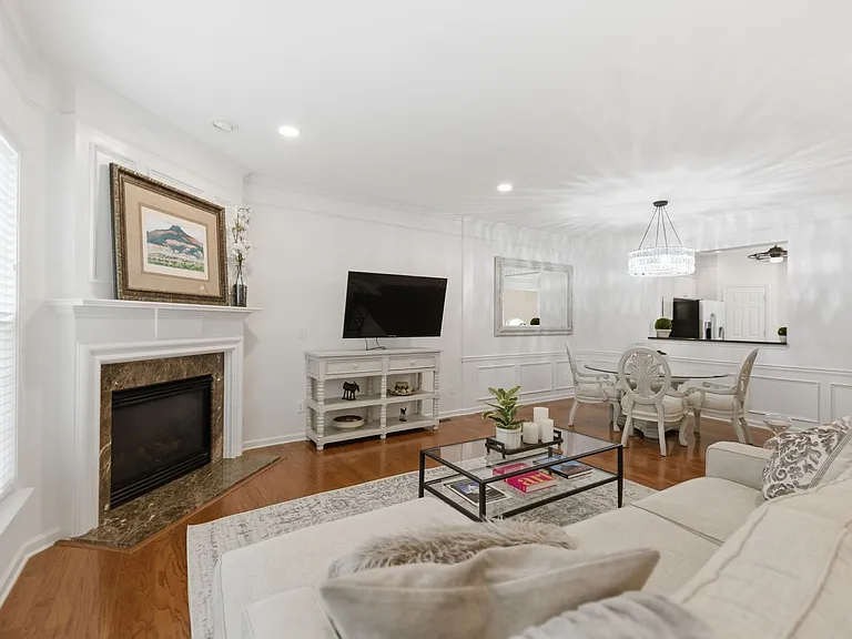 4953 Colchester Ct SE — Photo 39