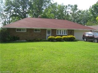 524 Harris Rd, Richmond Heights, OH 44143