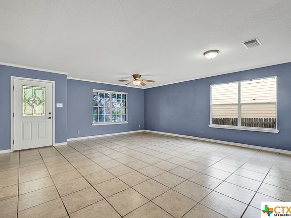 4th image of 429 Yellowwood Dr