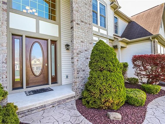 3rd image of 1270 Thistleberry Ln