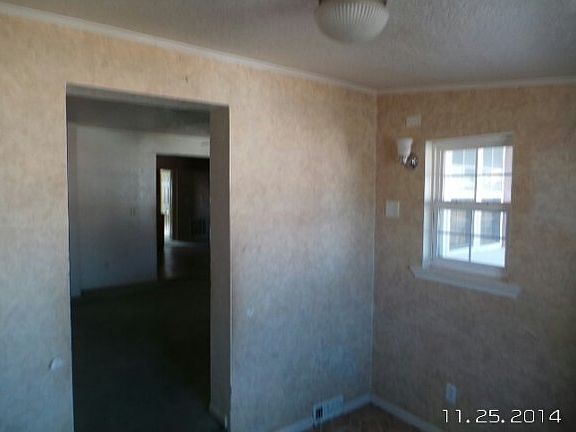 4th image of 2838 E 11th St