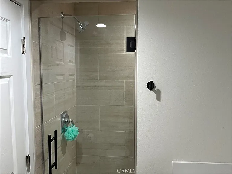 22 Byron Close — Photo 14