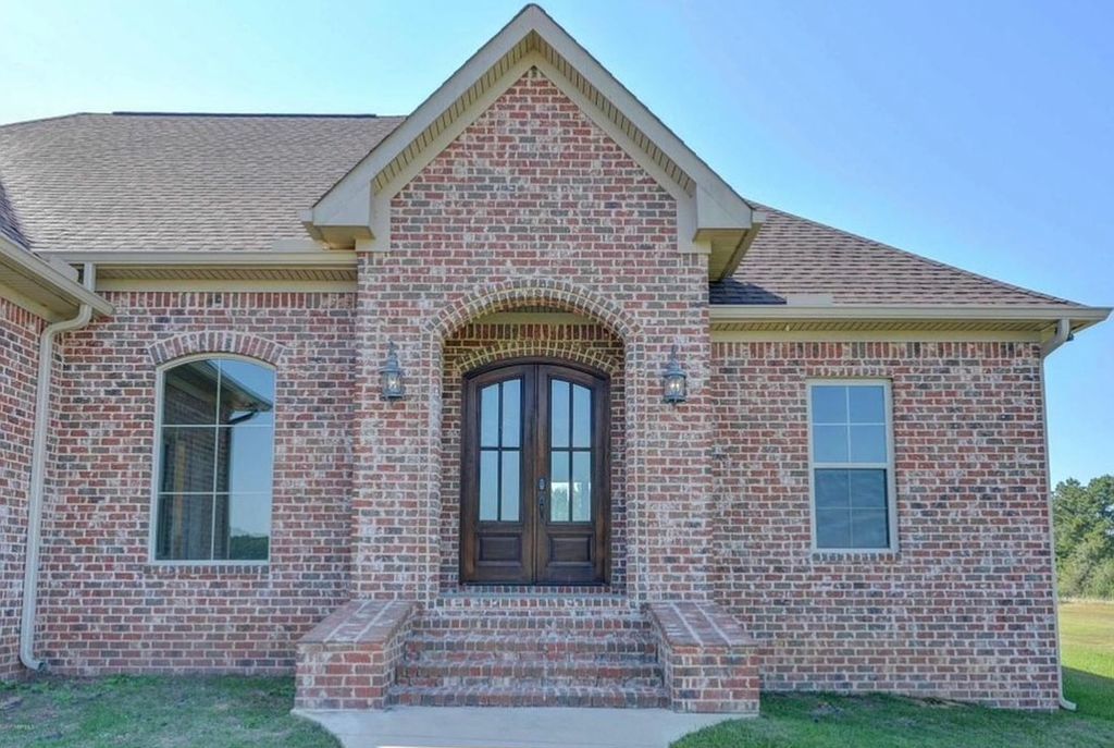 8133 Clearside Ln - Property Image