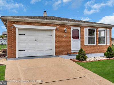 26 Capri Ct, Toms River, NJ, 08757