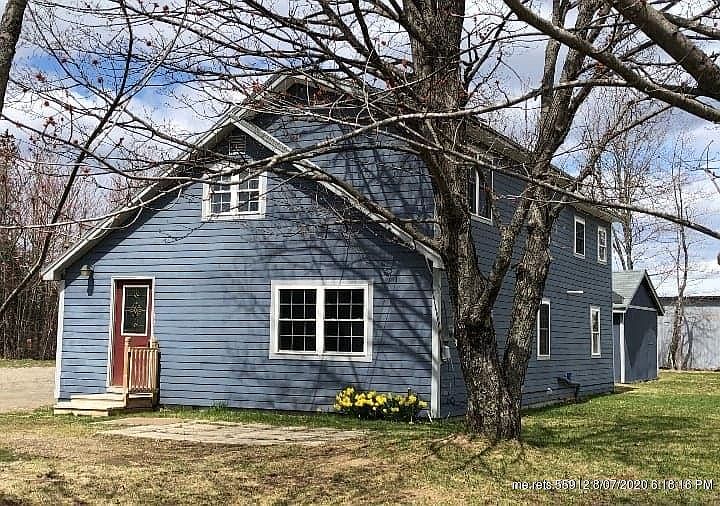 2nd image of 212 Main St