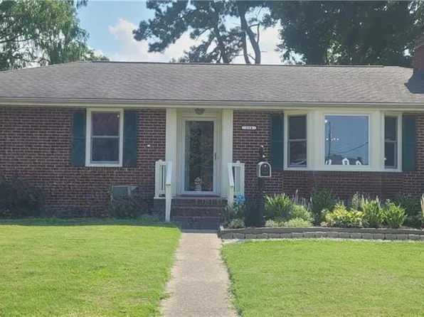 214 Porter Rd, Portsmouth, VA 23707