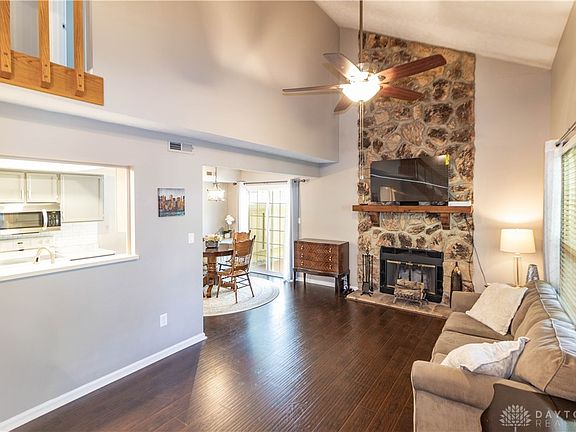5th image of 1070 Foxshire Pl