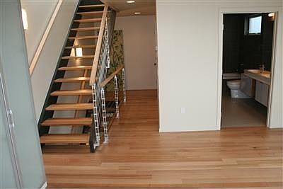 5th image of 4107 SW Edmunds St #B