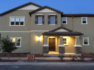 879 S Swallow Ln, Gilbert, AZ 85296