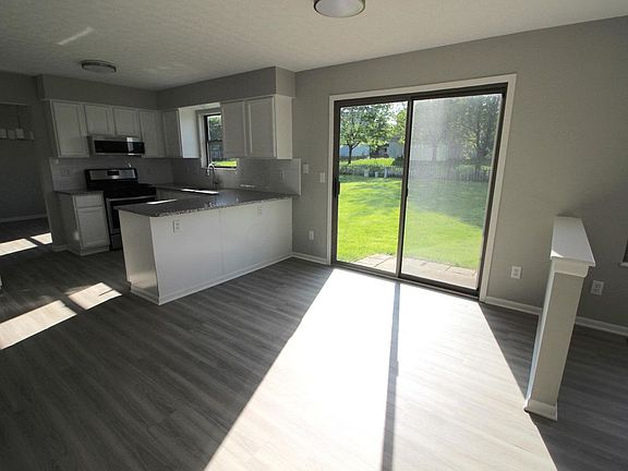 5th image of 1520 Scenic Valley Pl