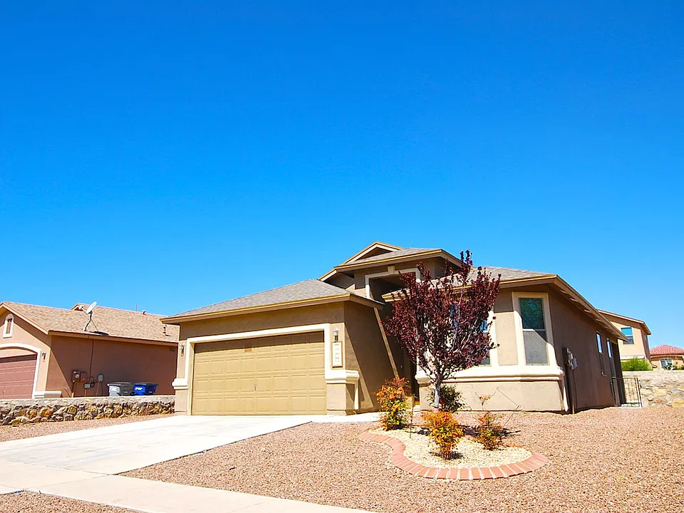 5033 Lone Cactus Ct