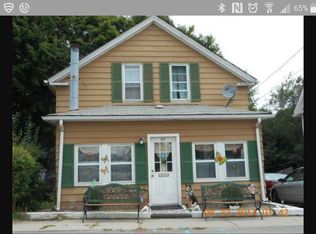 297 Pulaski St, Coventry, RI 02816