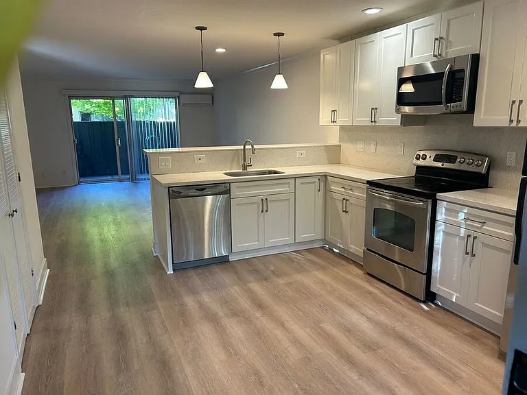 241 Lafayette Circle — Photo 10