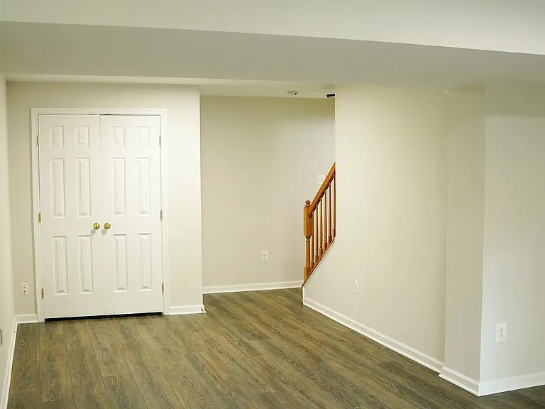 9013 Melody Dr — Photo 16