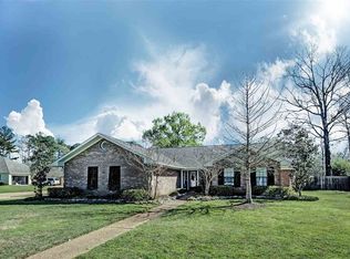 106 Eastside Dr, Brandon, MS 39047