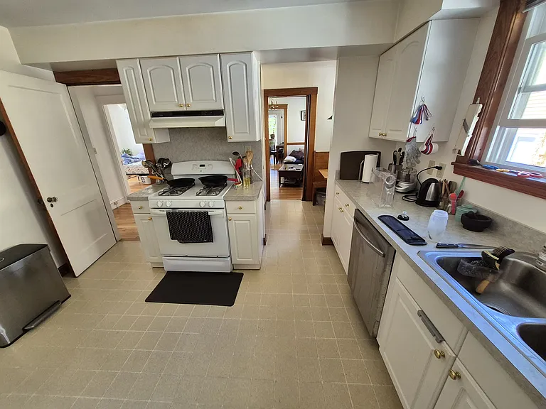15 White St #1 — Photo 12