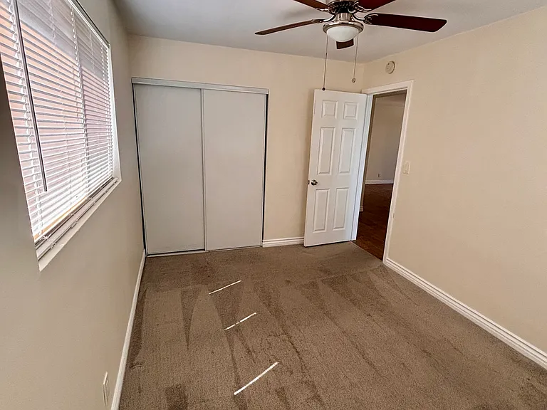 537 E Hurst St #1 — Photo 6