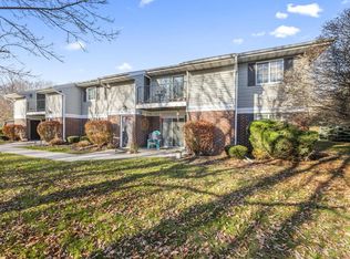 N110W16906 Ashbury Ln UNIT 8, Germantown, WI 53022