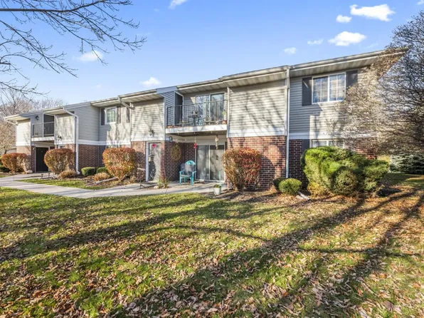 N110W16906 Ashbury LANE #8, Germantown, WI 53022