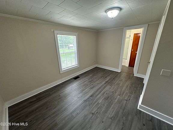 5th image of 214 N Grace Chapel Road