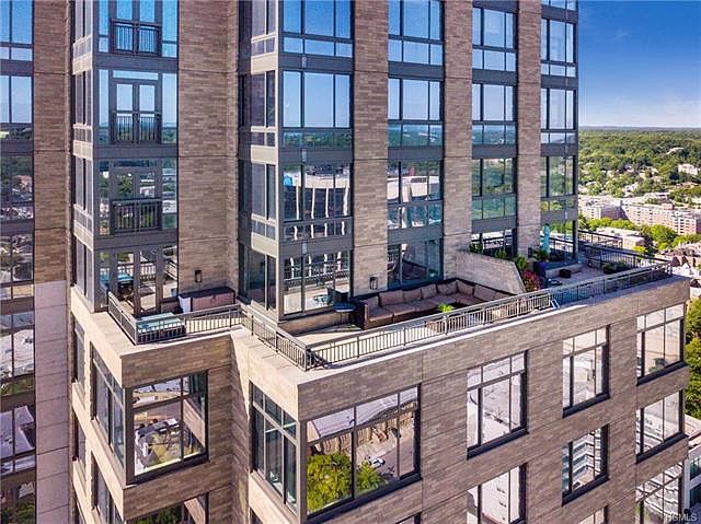 1st image of 10 City Pl Penthouse 1A-PH1A