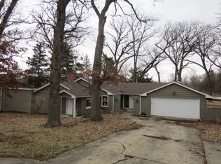 29W625 Hawthorne Ln, West Chicago, IL